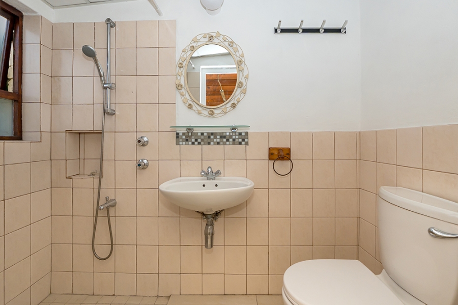 To Let 2 Bedroom Property for Rent in Woodstock Western Cape